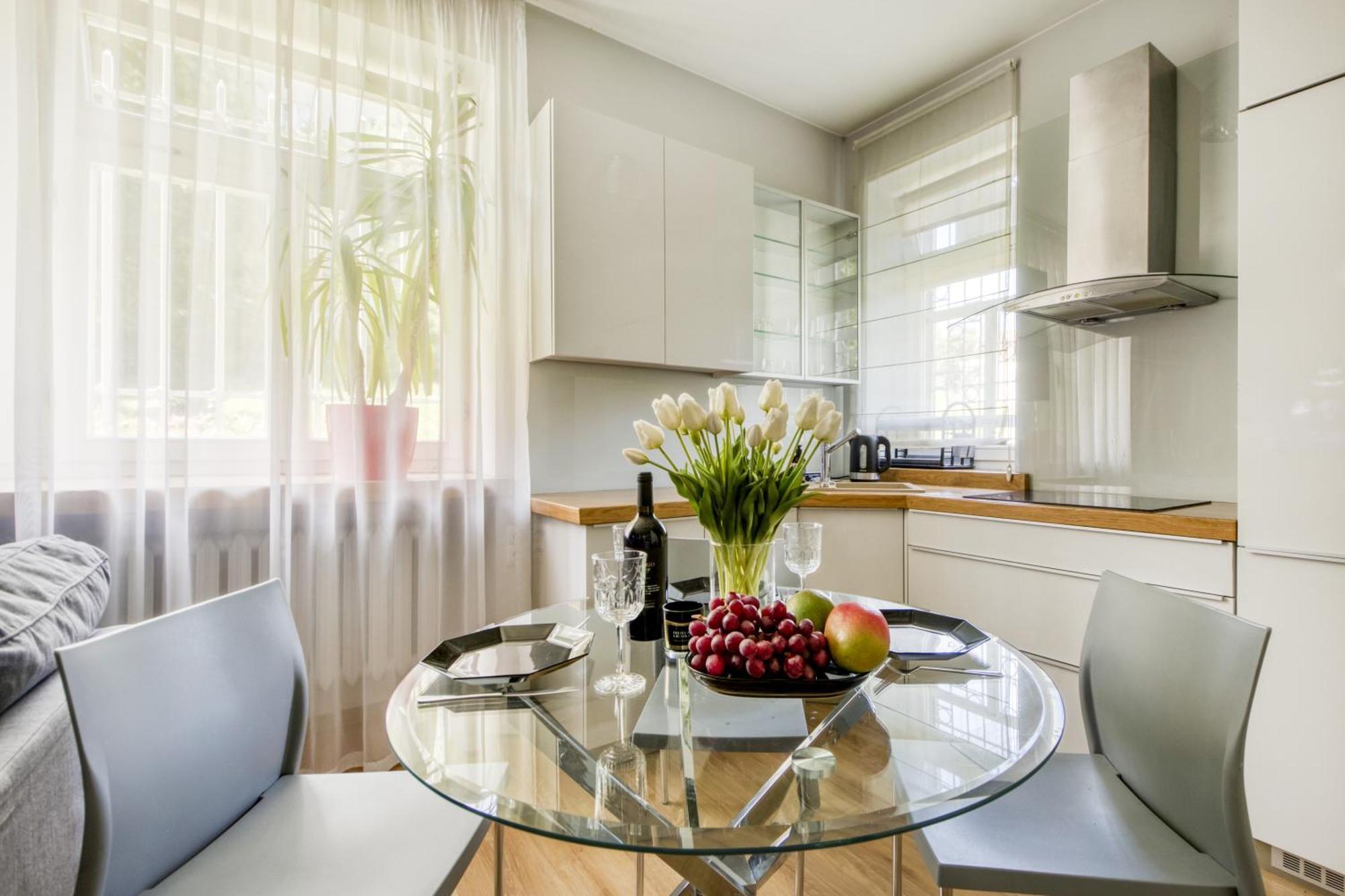 Nr 1 Europa22 Centrum Apartment Old Town Warsaw Stare Miasto Historyczna Kamienica Umiejscowiona W Zabytkowej Czesci Warszawy Obok Parku Multimedialnego I Barbakanu Parking 24H Sniadanie Opcjonaln Breakfast Optional Check In From 14 Pm Parter Ground Екстер'єр фото