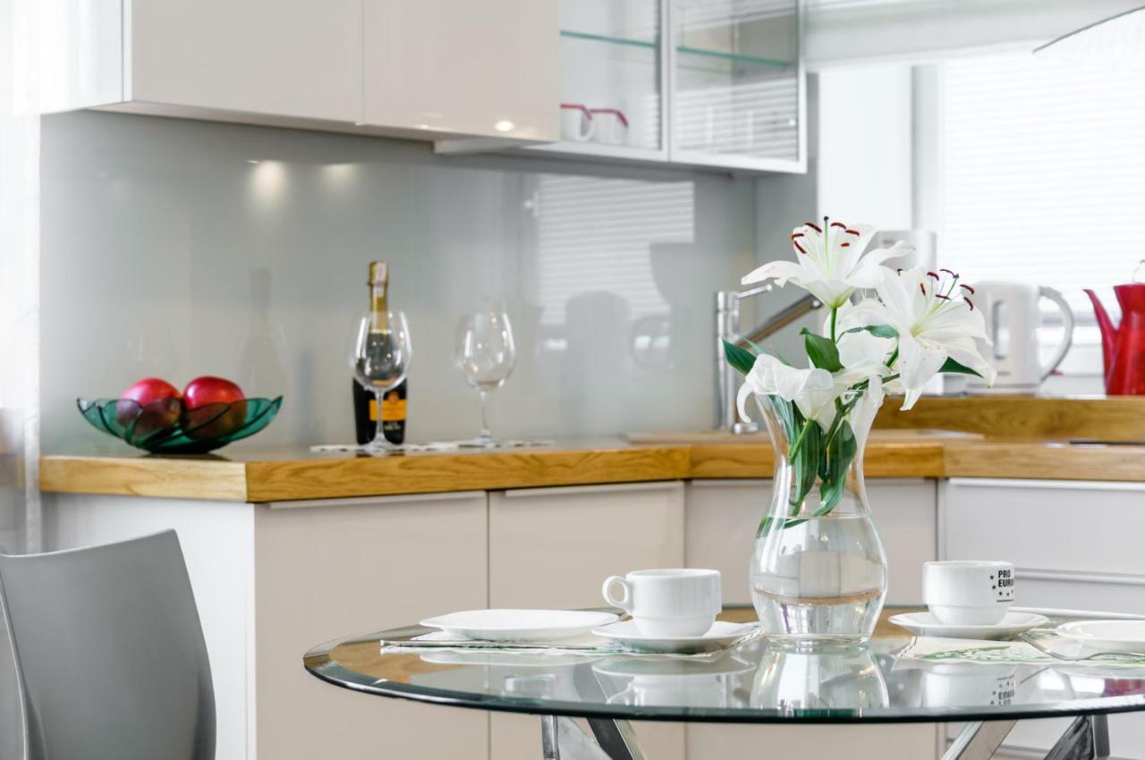 Nr 1 Europa22 Centrum Apartment Old Town Warsaw Stare Miasto Historyczna Kamienica Umiejscowiona W Zabytkowej Czesci Warszawy Obok Parku Multimedialnego I Barbakanu Parking 24H Sniadanie Opcjonaln Breakfast Optional Check In From 14 Pm Parter Ground Екстер'єр фото