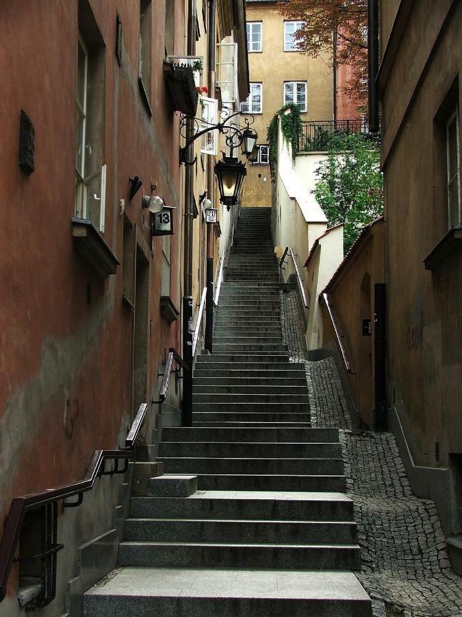 Nr 1 Europa22 Centrum Apartment Old Town Warsaw Stare Miasto Historyczna Kamienica Umiejscowiona W Zabytkowej Czesci Warszawy Obok Parku Multimedialnego I Barbakanu Parking 24H Sniadanie Opcjonaln Breakfast Optional Check In From 14 Pm Parter Ground Екстер'єр фото