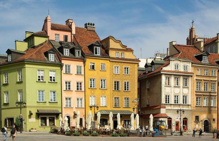 Nr 1 Europa22 Centrum Apartment Old Town Warsaw Stare Miasto Historyczna Kamienica Umiejscowiona W Zabytkowej Czesci Warszawy Obok Parku Multimedialnego I Barbakanu Parking 24H Sniadanie Opcjonaln Breakfast Optional Check In From 14 Pm Parter Ground Екстер'єр фото